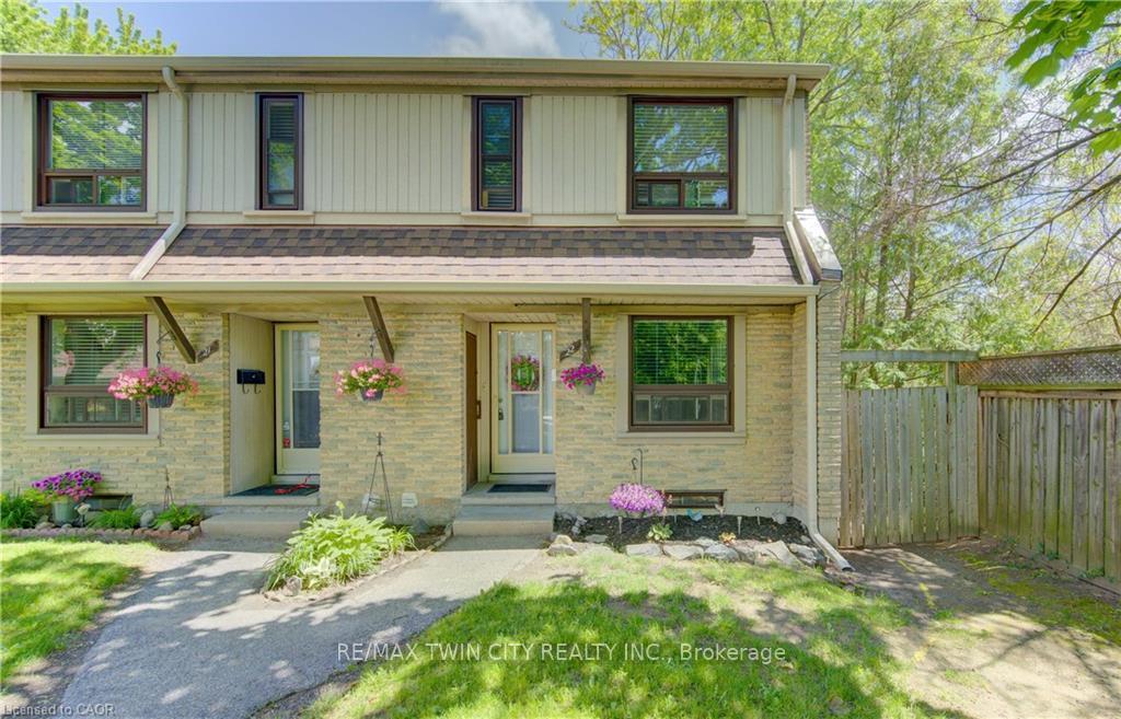 Photo 2 of Unit 22, 280 Thaler Avenue, Kitchener, Chicopee/Freeport — HOMEH