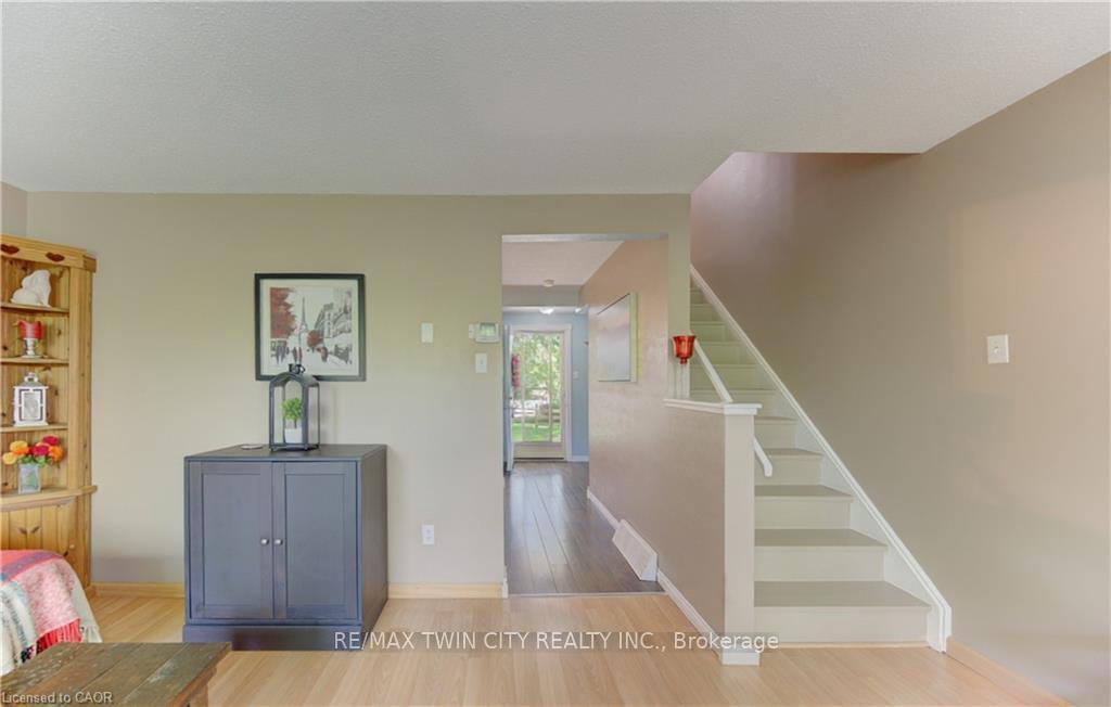 Photo 15 of Unit 22, 280 Thaler Avenue, Kitchener, Chicopee/Freeport — HOMEH