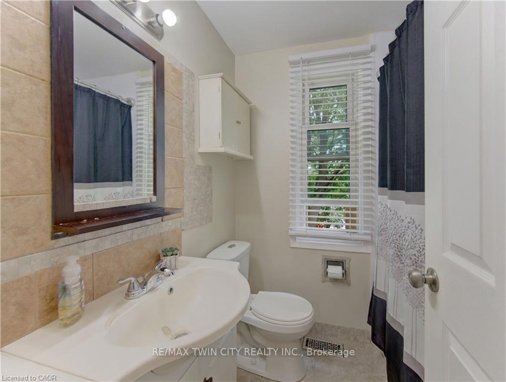Photo 18 of Unit 22, 280 Thaler Avenue, Kitchener, Chicopee/Freeport — HOMEH
