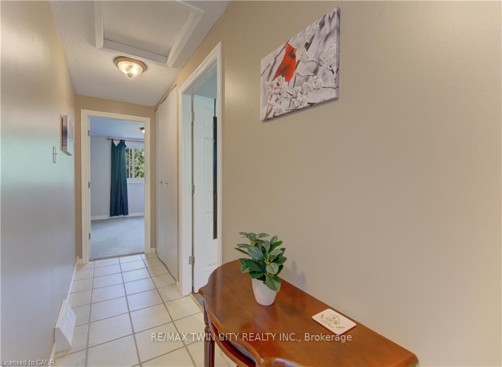 Photo 19 of Unit 22, 280 Thaler Avenue, Kitchener, Chicopee/Freeport — HOMEH