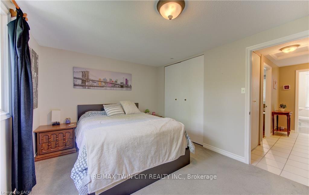 Photo 28 of Unit 22, 280 Thaler Avenue, Kitchener, Chicopee/Freeport — HOMEH