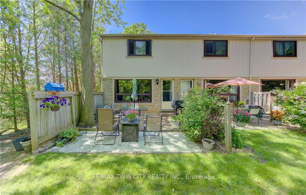 Photo 31 of Unit 22, 280 Thaler Avenue, Kitchener, Chicopee/Freeport — HOMEH