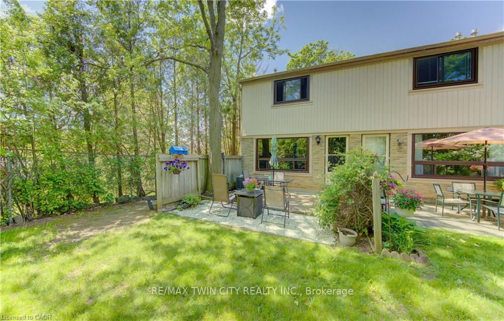 Photo 32 of Unit 22, 280 Thaler Avenue, Kitchener, Chicopee/Freeport — HOMEH