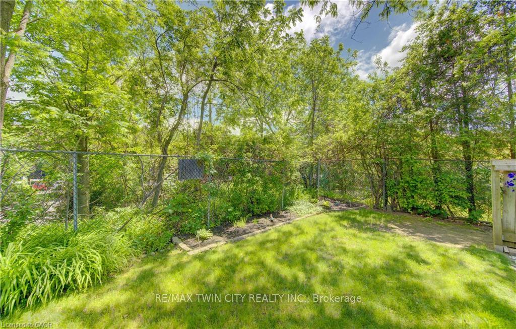 Photo 33 of Unit 22, 280 Thaler Avenue, Kitchener, Chicopee/Freeport — HOMEH