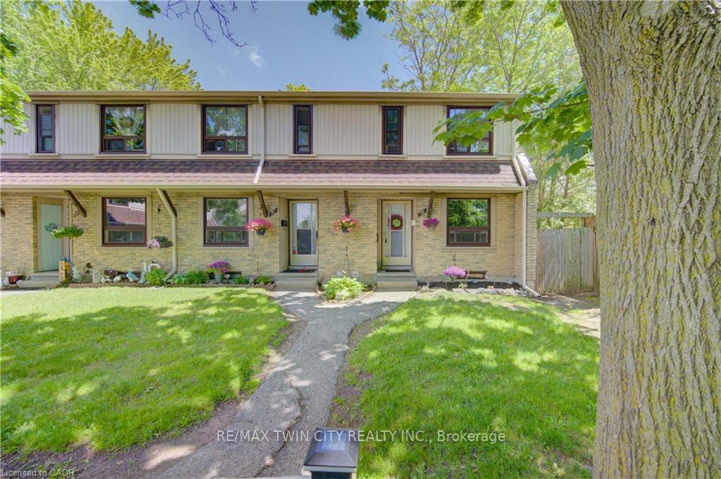Photo 38 of Unit 22, 280 Thaler Avenue, Kitchener, Chicopee/Freeport — HOMEH