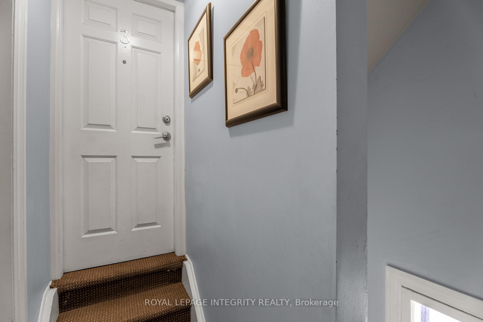 Photo 3 of Unit 3, 339 Chapel Street, Ottawa, Sandy Hill — HOMEH