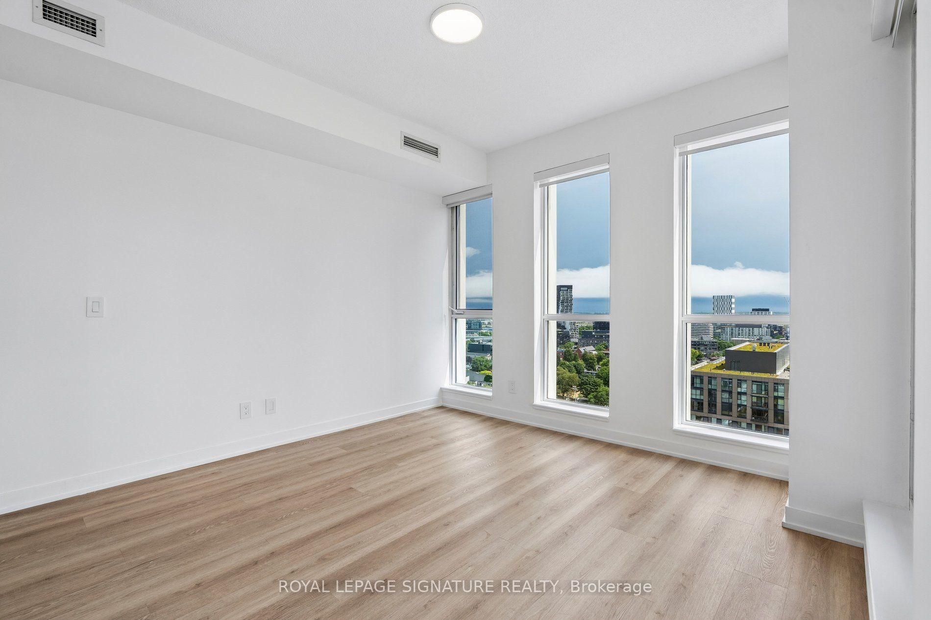 Photo 9 of Unit 1806, 170 Sumach Street, Toronto, Regent Park — HOMEH