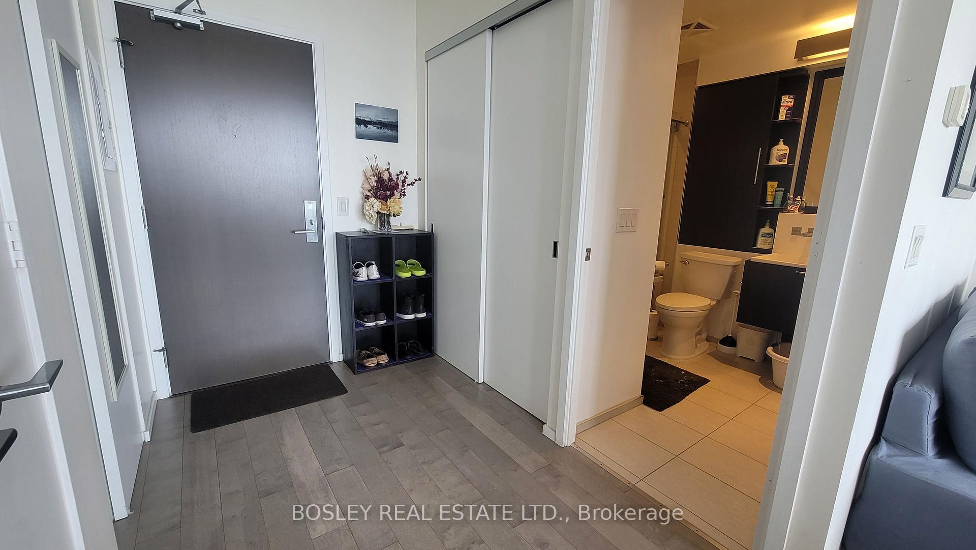 Photo 6 of Unit 4709, 101 Charles Street E, Toronto, Church-Yonge Corridor — HOMEH