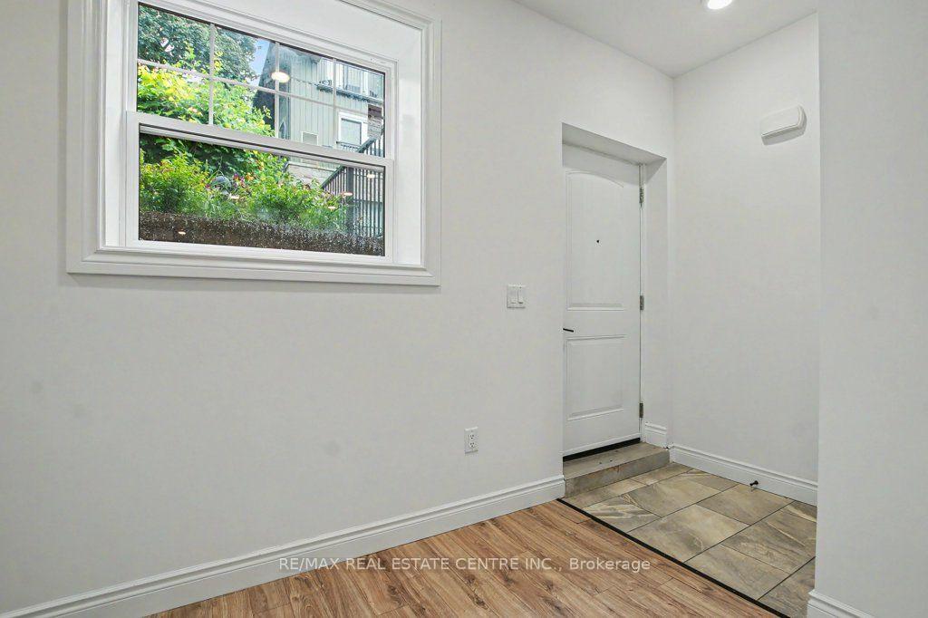 Photo 5 of Unit B105, 112 Union Street E, Waterloo, Uptown Waterloo/North Ward — HOMEH
