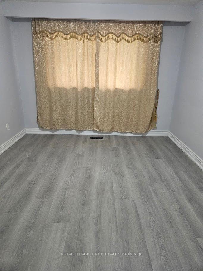 Photo 6 of Unit Main, 16 Cicerella Crescent, Scarborough, Bendale — HOMEH