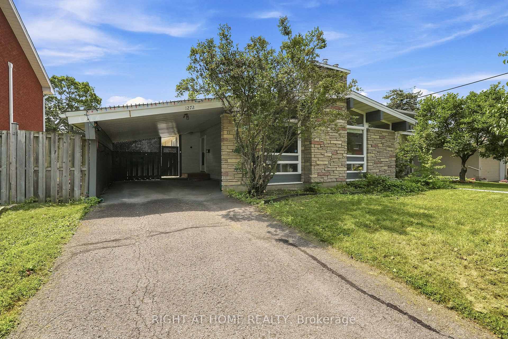 Photo 1 of 1272 Collins Avenue, Ottawa, Alta Vista — HOMEH