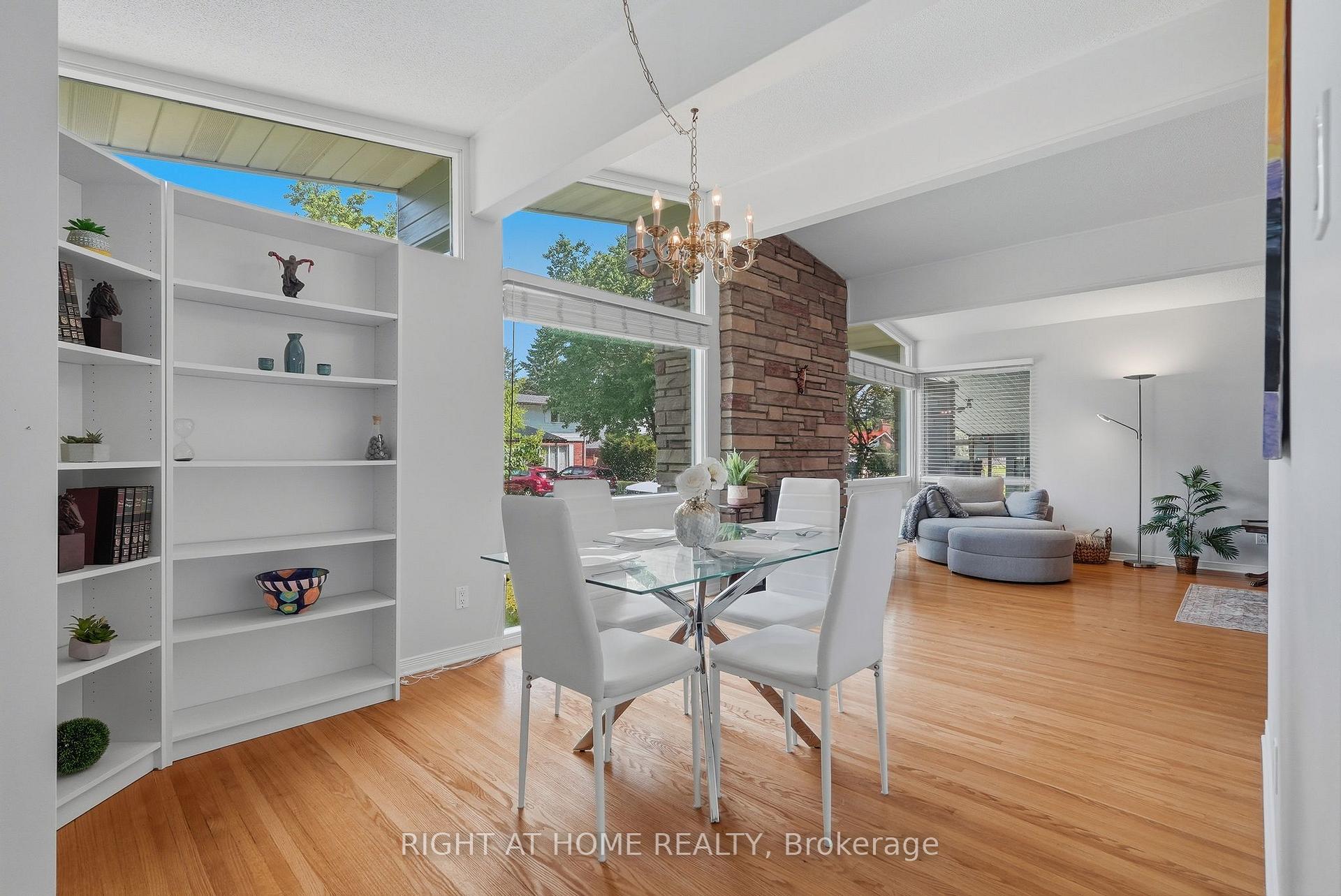 Photo 6 of 1272 Collins Avenue, Ottawa, Alta Vista — HOMEH