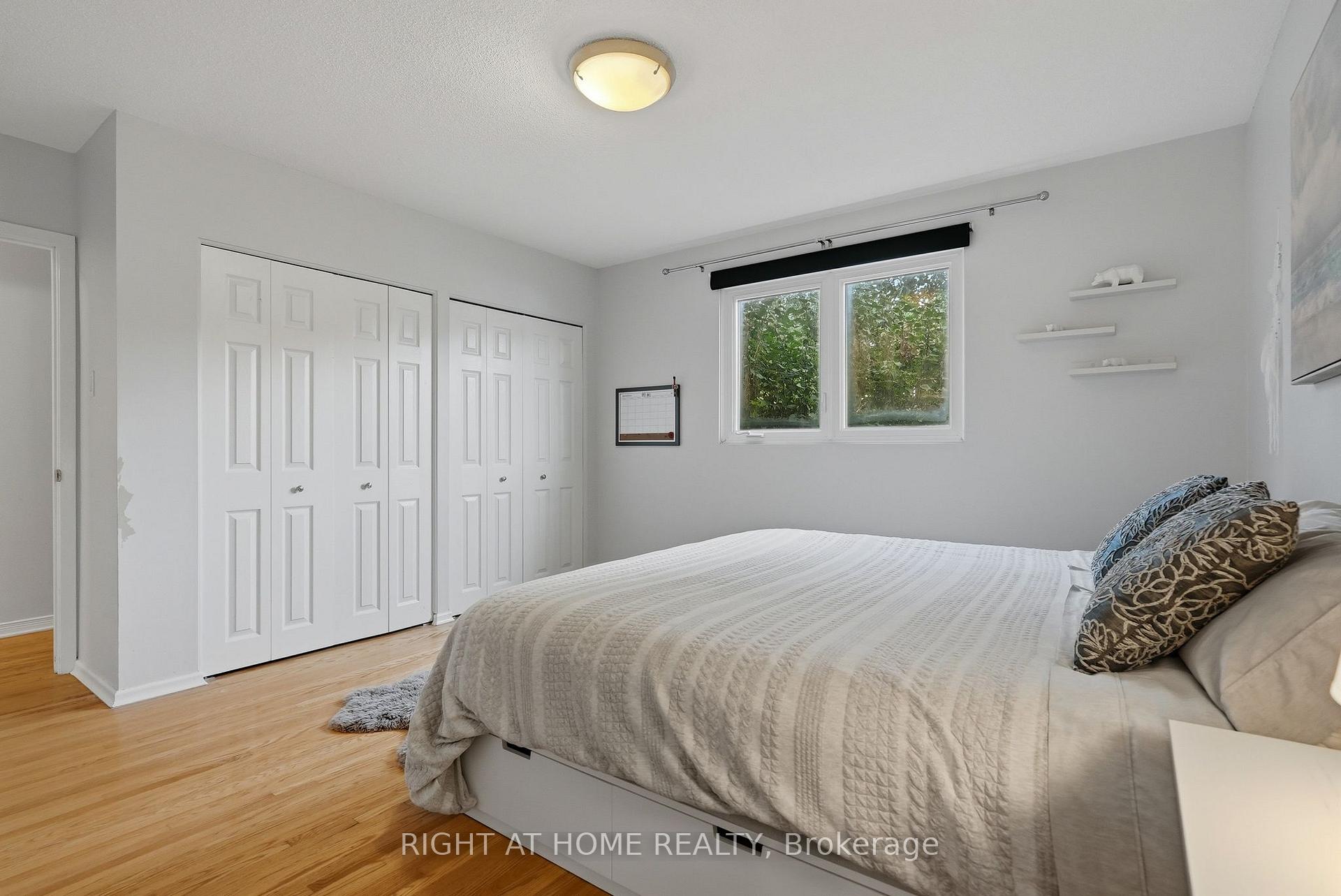 Photo 10 of 1272 Collins Avenue, Ottawa, Alta Vista — HOMEH