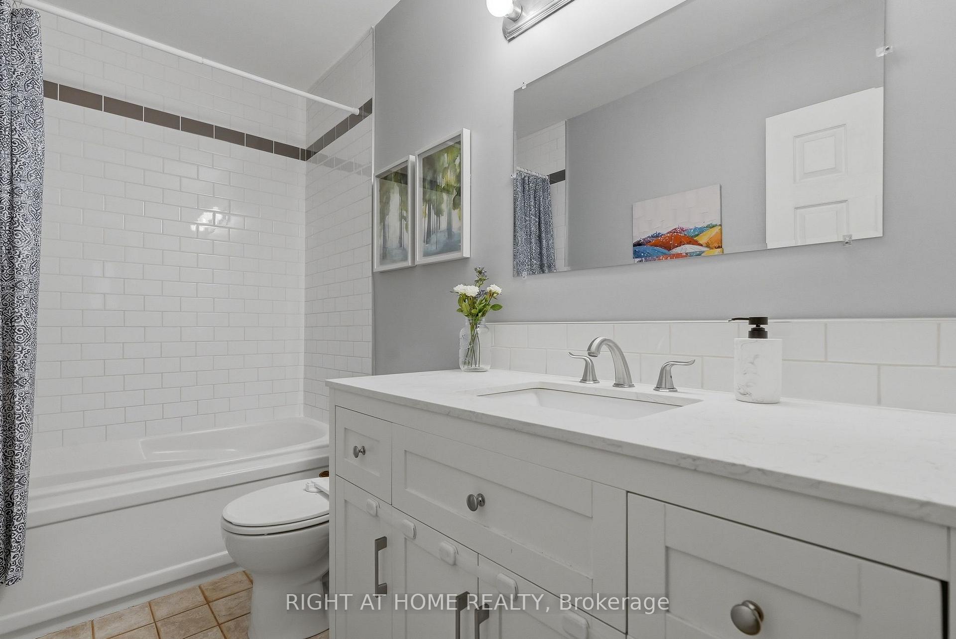 Photo 12 of 1272 Collins Avenue, Ottawa, Alta Vista — HOMEH