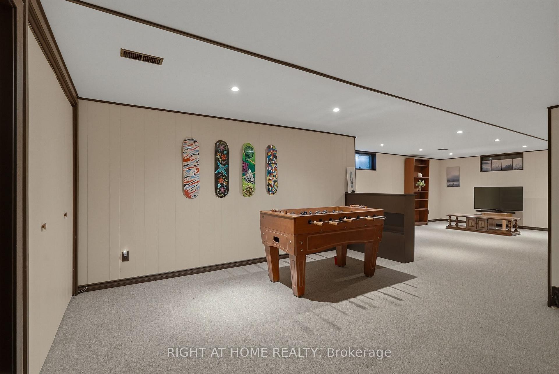 Photo 17 of 1272 Collins Avenue, Ottawa, Alta Vista — HOMEH