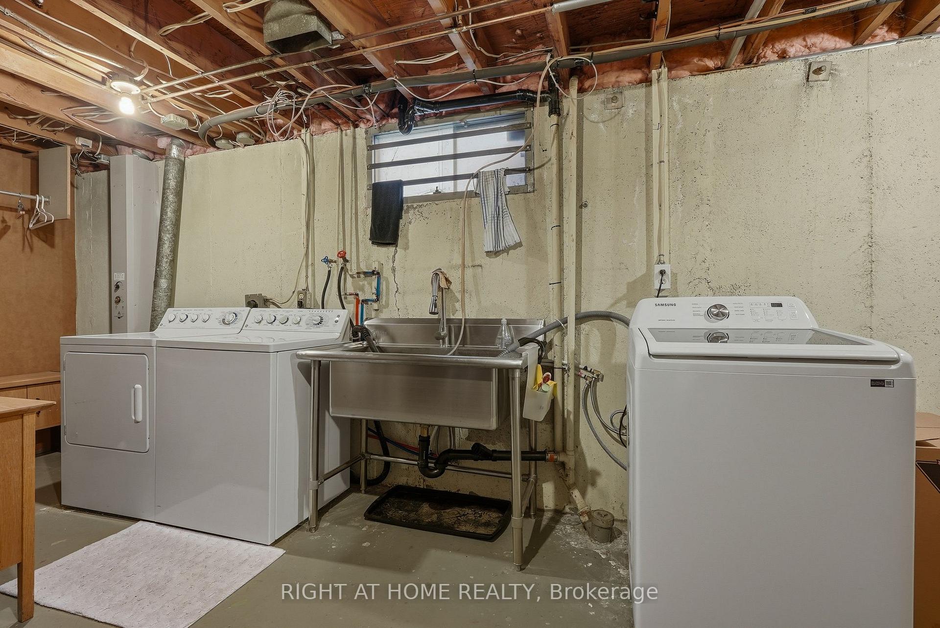 Photo 23 of 1272 Collins Avenue, Ottawa, Alta Vista — HOMEH