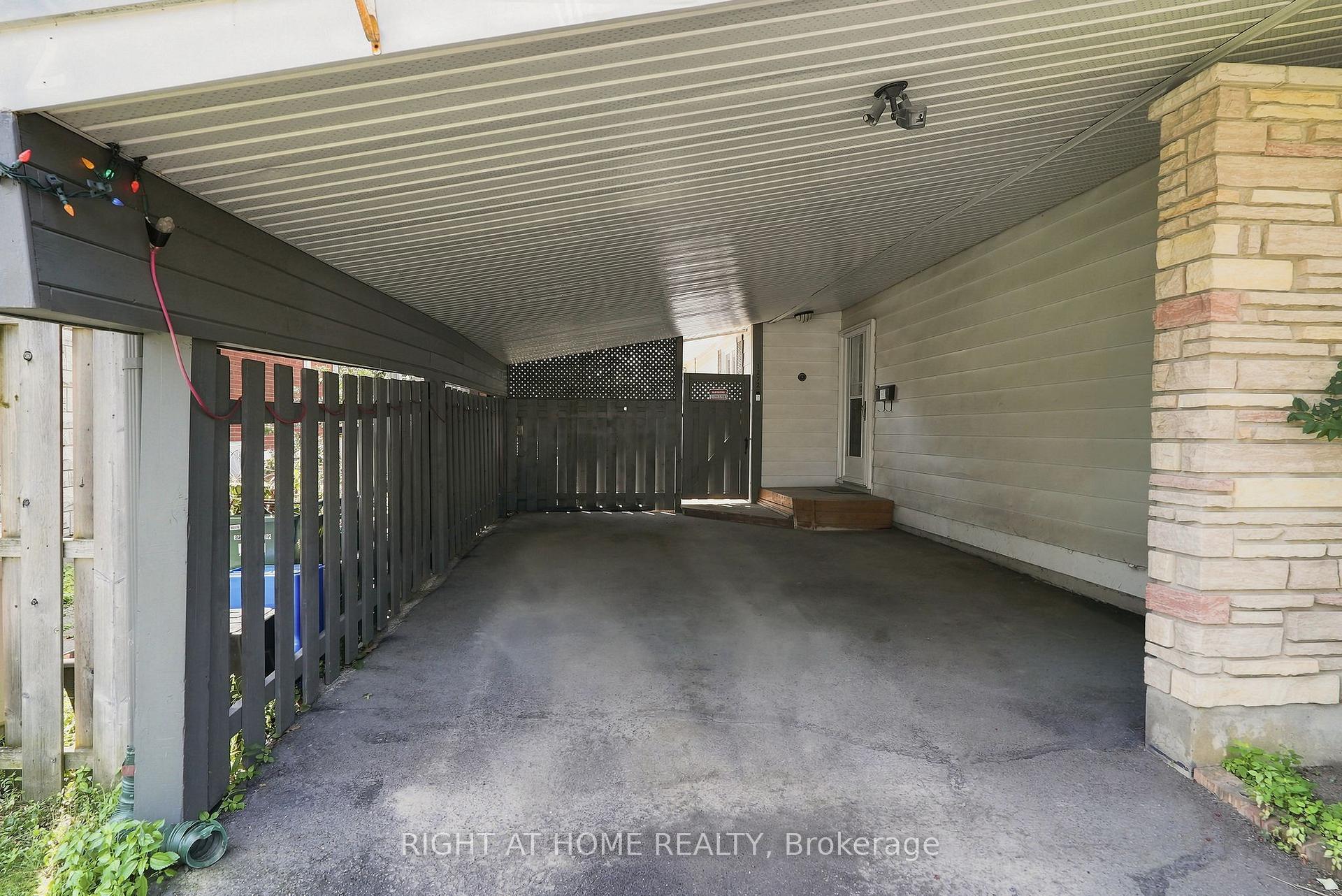 Photo 26 of 1272 Collins Avenue, Ottawa, Alta Vista — HOMEH