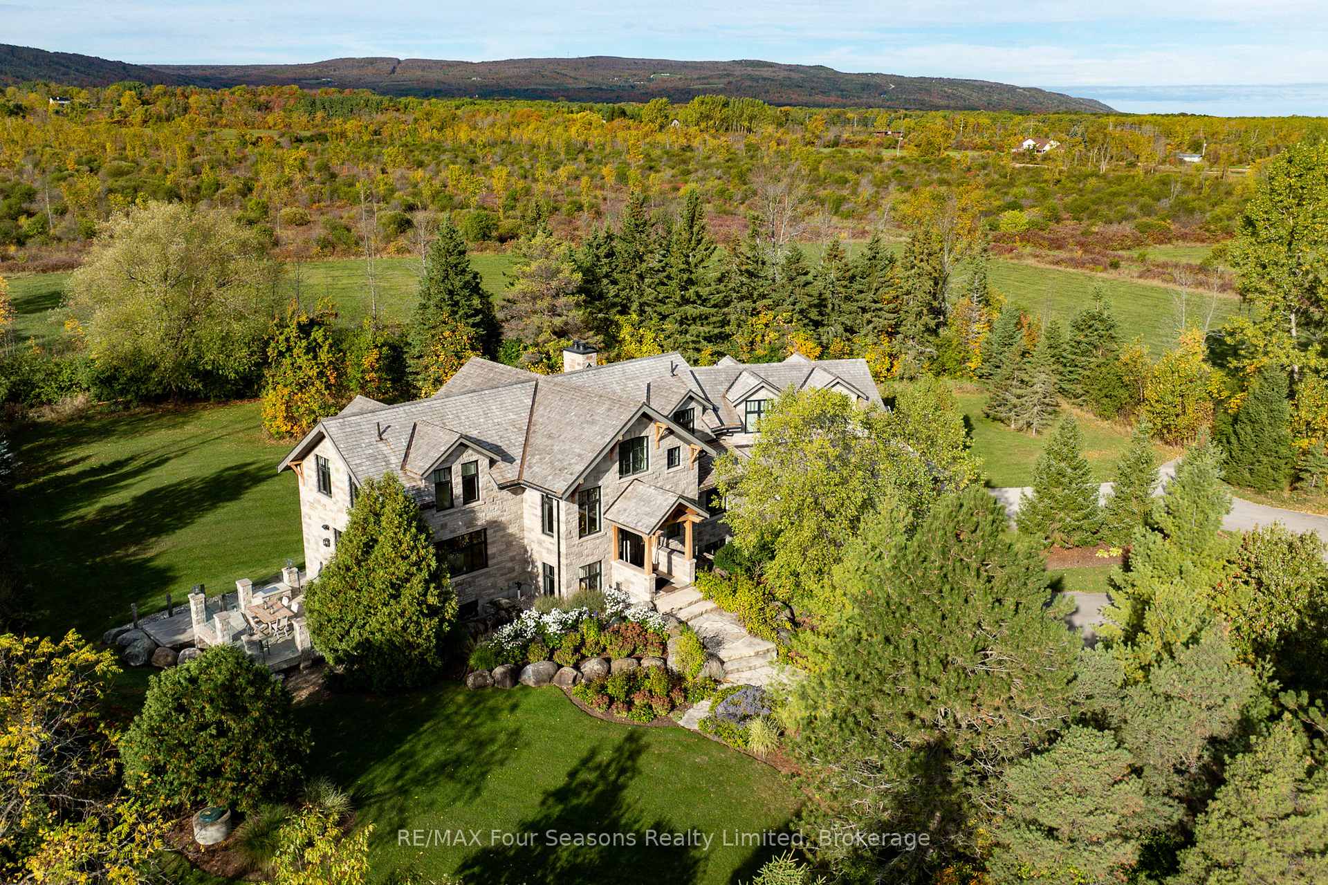 Photo of 2710 Nottawasaga 10 Concession N