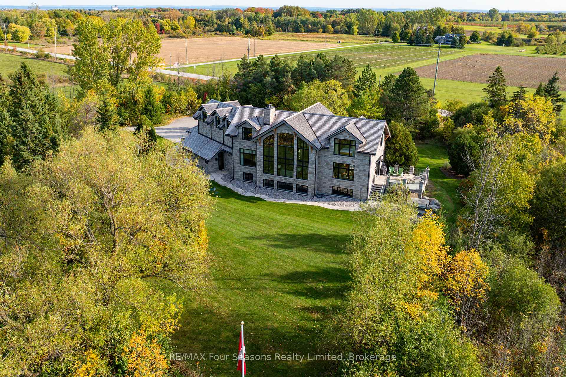 Photo 44 of 2710 Nottawasaga 10 Concession N, Clearview, Rural Clearview — HOMEH