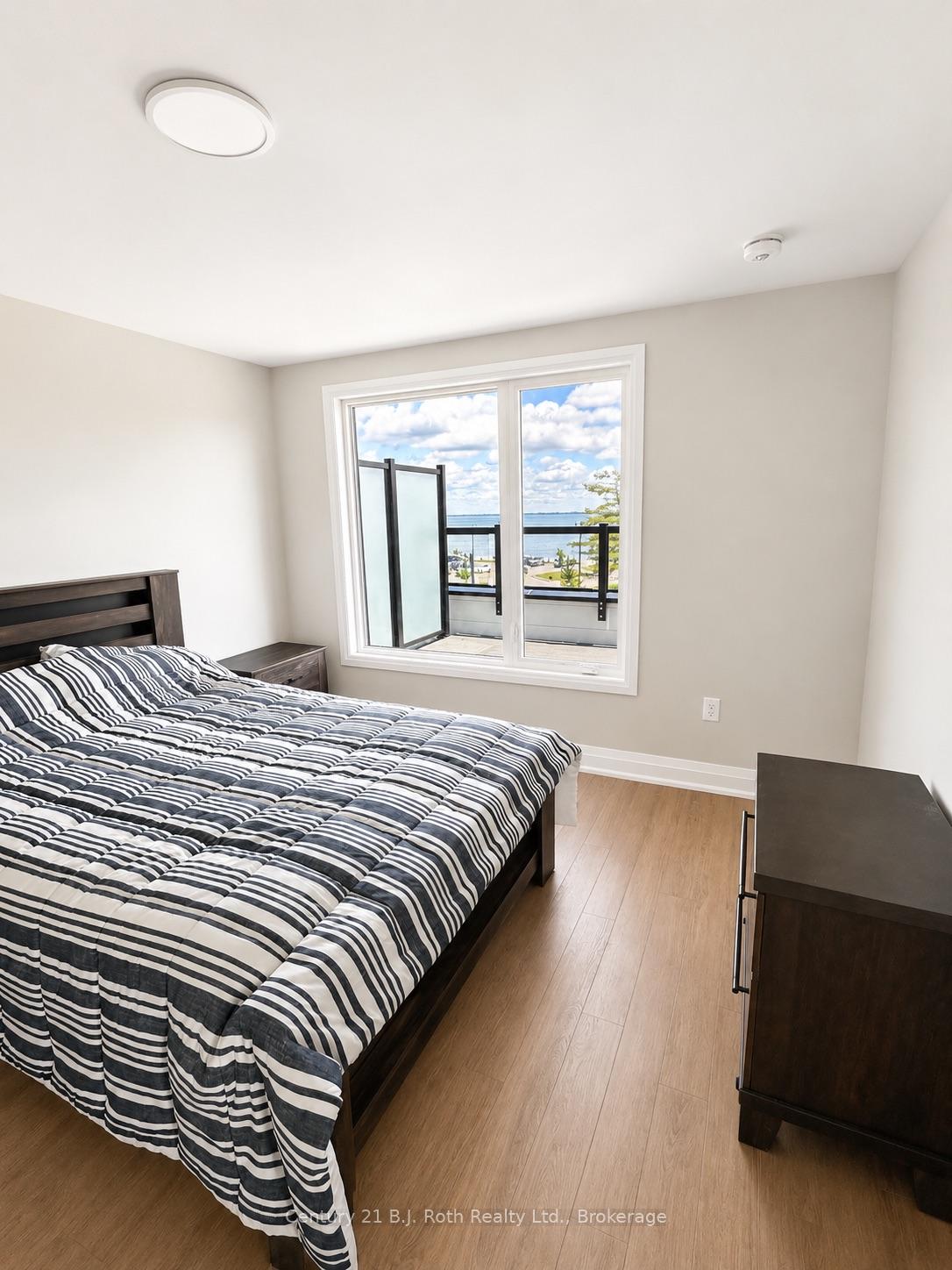Photo 10 of 81 Lightfoot Drive, Orillia — HOMEH