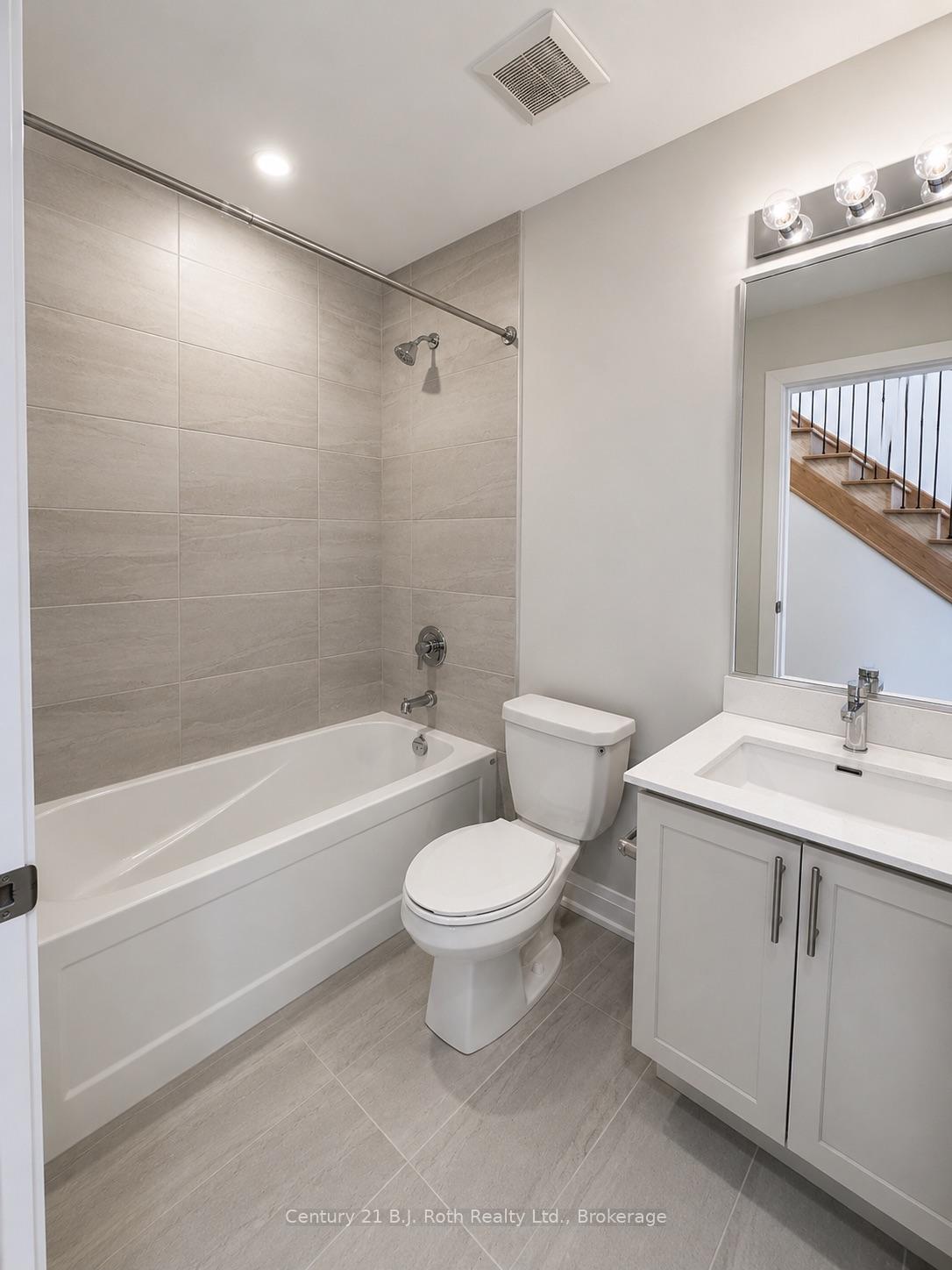 Photo 16 of 81 Lightfoot Drive, Orillia — HOMEH