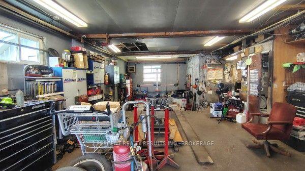 Photo 5 of 225 Concession Street, Kingston, East of Sir John A. Blvd — HOMEH