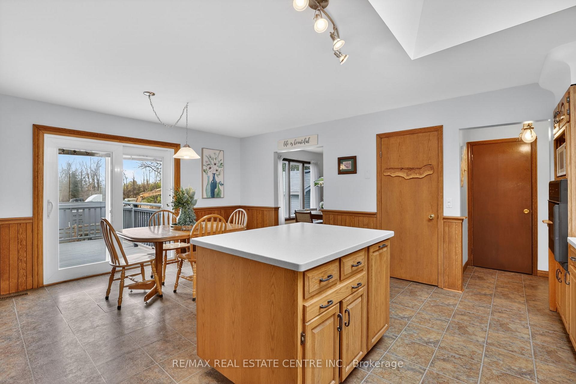 Photo 20 of 19290 Hurontario Street, Caledon, Rural Caledon — HOMEH
