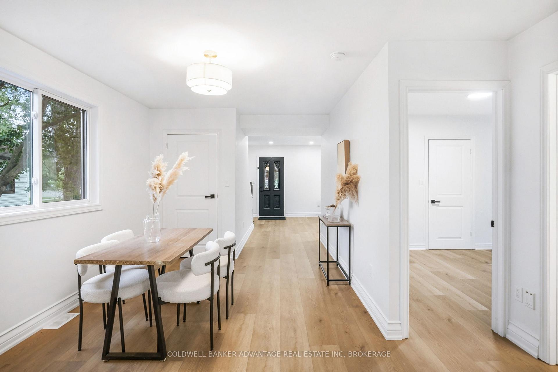 Photo 10 of 162 Dufferin Street E, St. Catharines, Downtown — HOMEH