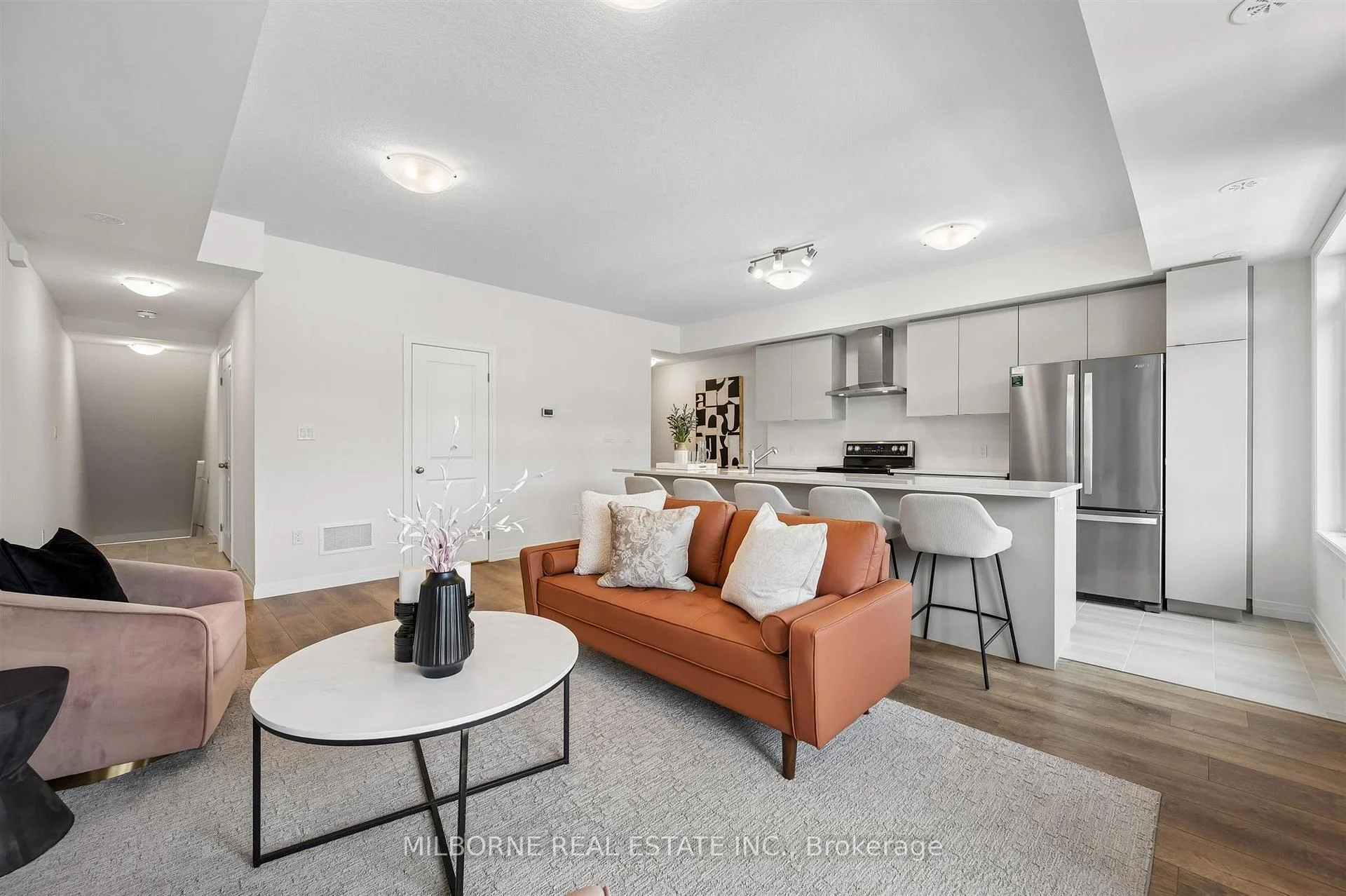 Photo 16 of 38 Arabella Drive, Guelph, Kortright East — HOMEH