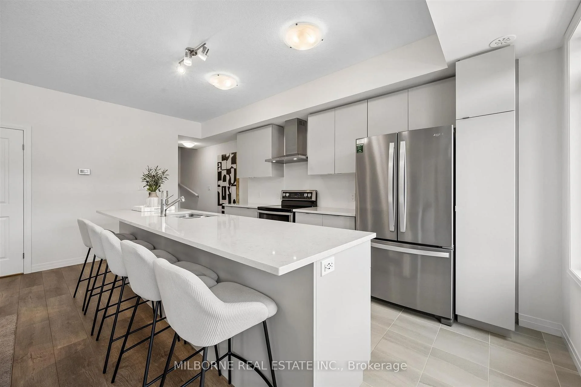Photo 18 of 38 Arabella Drive, Guelph, Kortright East — HOMEH