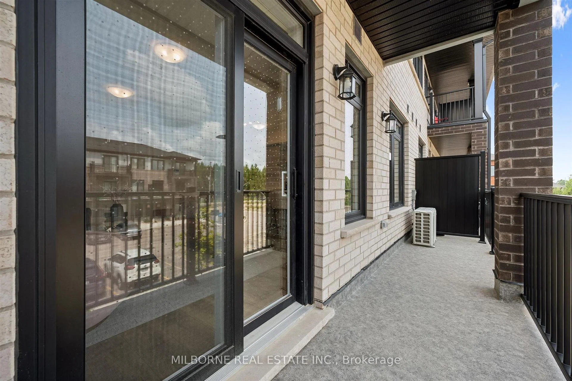 Photo 34 of 38 Arabella Drive, Guelph, Kortright East — HOMEH