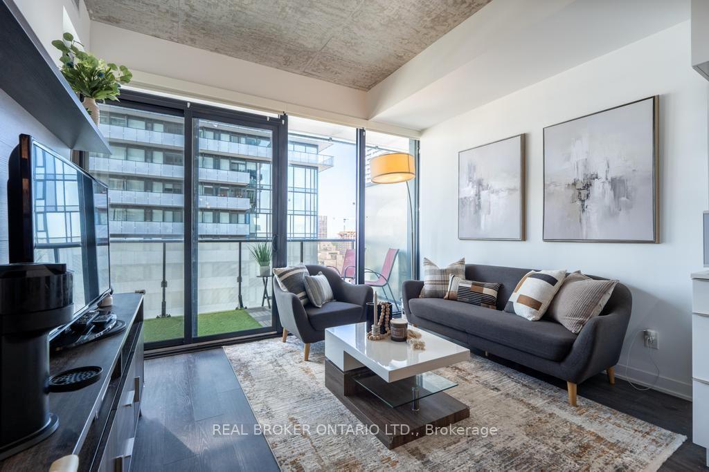 Photo 7 of Unit 1601, 185 Roehampton Avenue S, Toronto, Mount Pleasant West — HOMEH