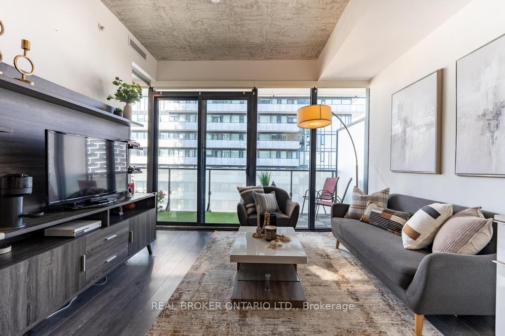 Photo 5 of Unit 1601, 185 Roehampton Avenue S, Toronto, Mount Pleasant West — HOMEH