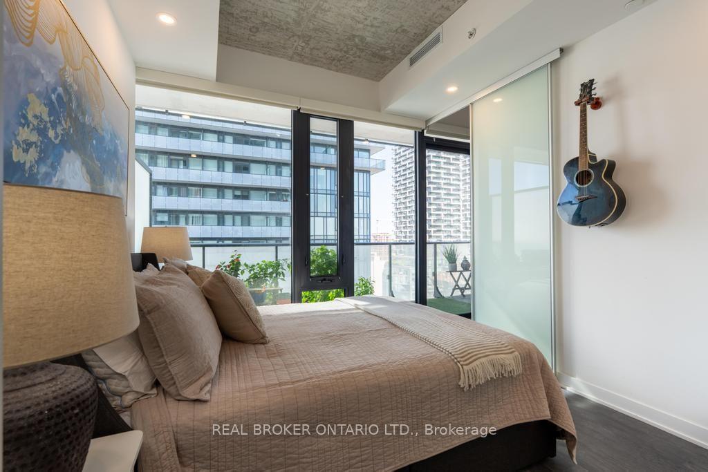 Photo 15 of Unit 1601, 185 Roehampton Avenue S, Toronto, Mount Pleasant West — HOMEH