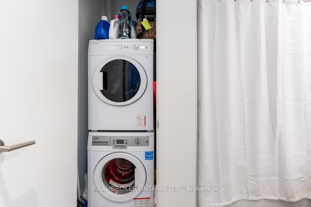Photo 27 of Unit 1601, 185 Roehampton Avenue S, Toronto, Mount Pleasant West — HOMEH