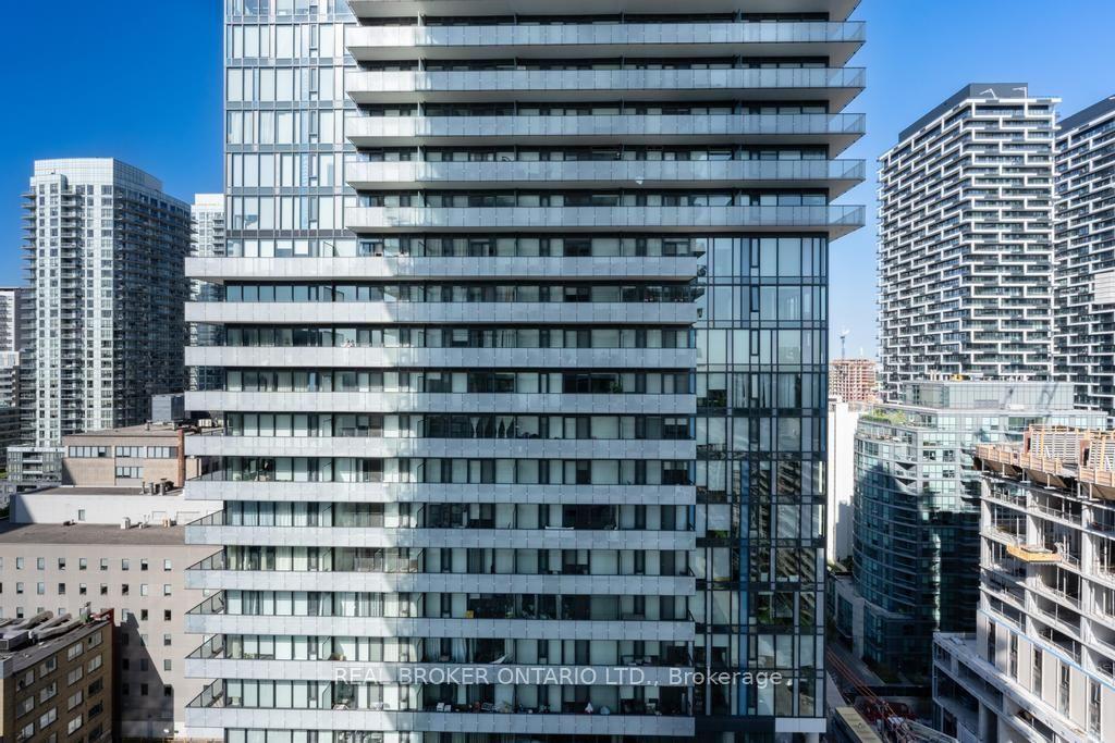 Photo 34 of Unit 1601, 185 Roehampton Avenue S, Toronto, Mount Pleasant West — HOMEH