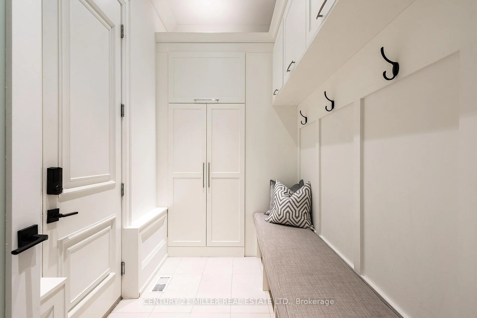 Photo 61 of 2458 Meadowood Crescent, Oakville, Bronte — HOMEH