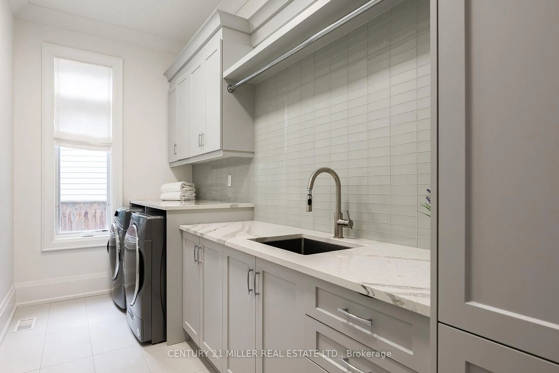 Photo 64 of 2458 Meadowood Crescent, Oakville, Bronte — HOMEH
