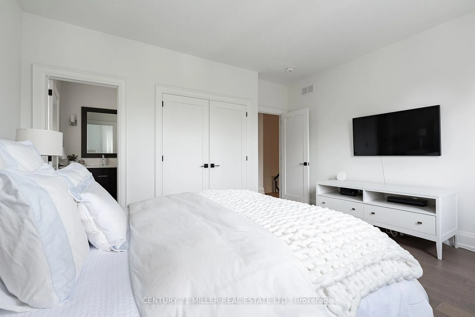 Photo 88 of 2458 Meadowood Crescent, Oakville, Bronte — HOMEH