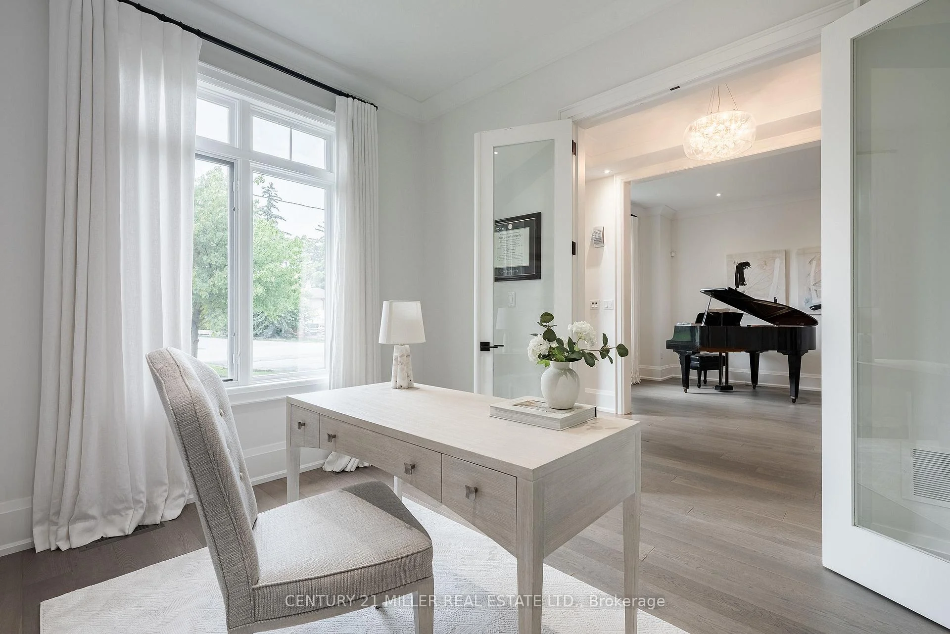 Photo 15 of 2458 Meadowood Crescent, Oakville, Bronte — HOMEH