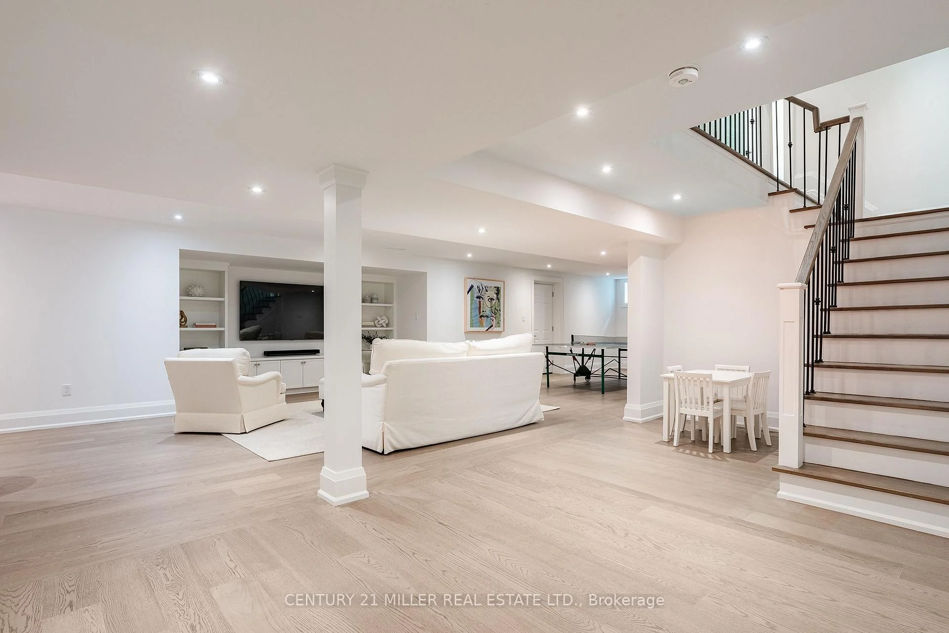 Photo 96 of 2458 Meadowood Crescent, Oakville, Bronte — HOMEH