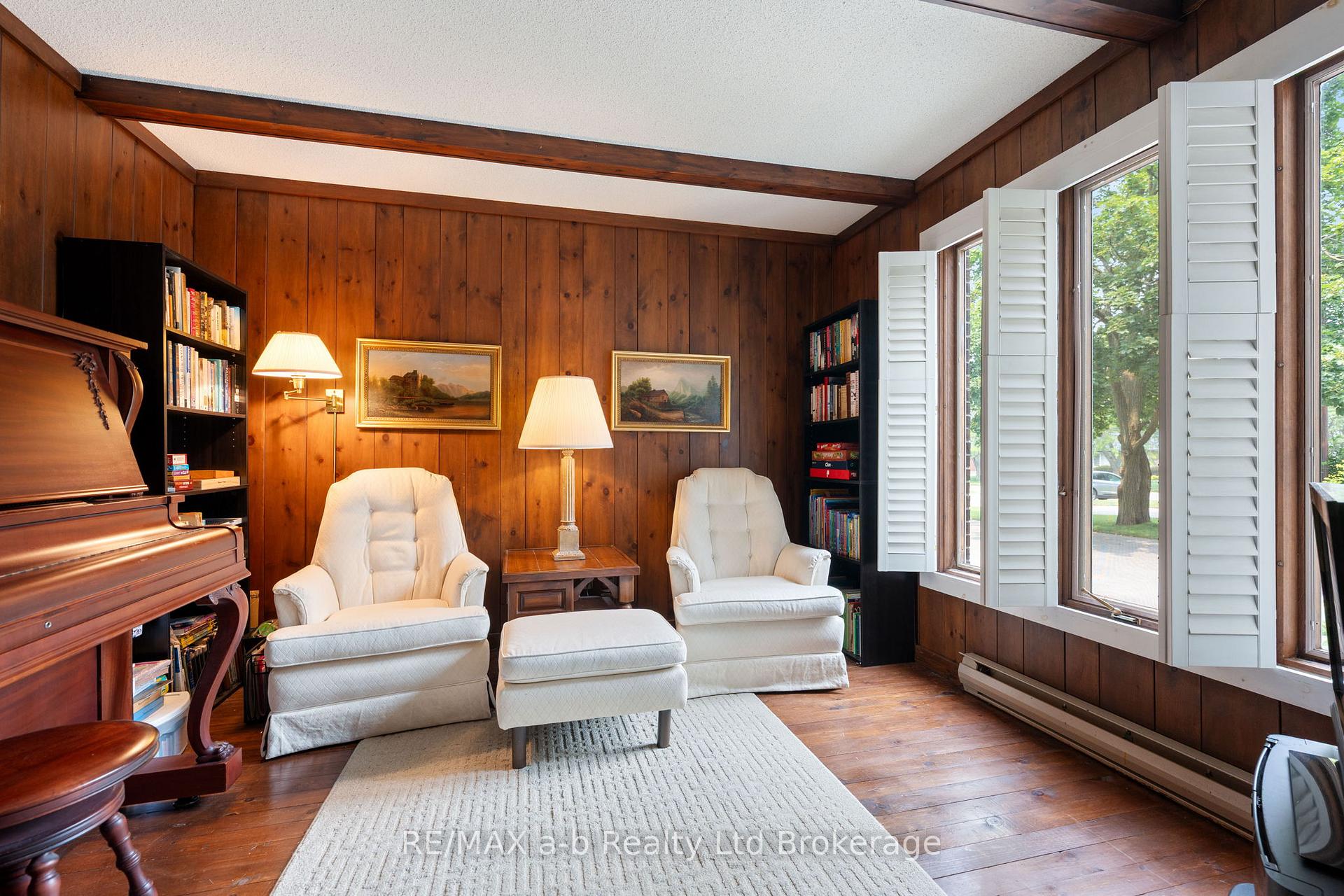 Photo 9 of 13 Segal Drive, Tillsonburg — HOMEH