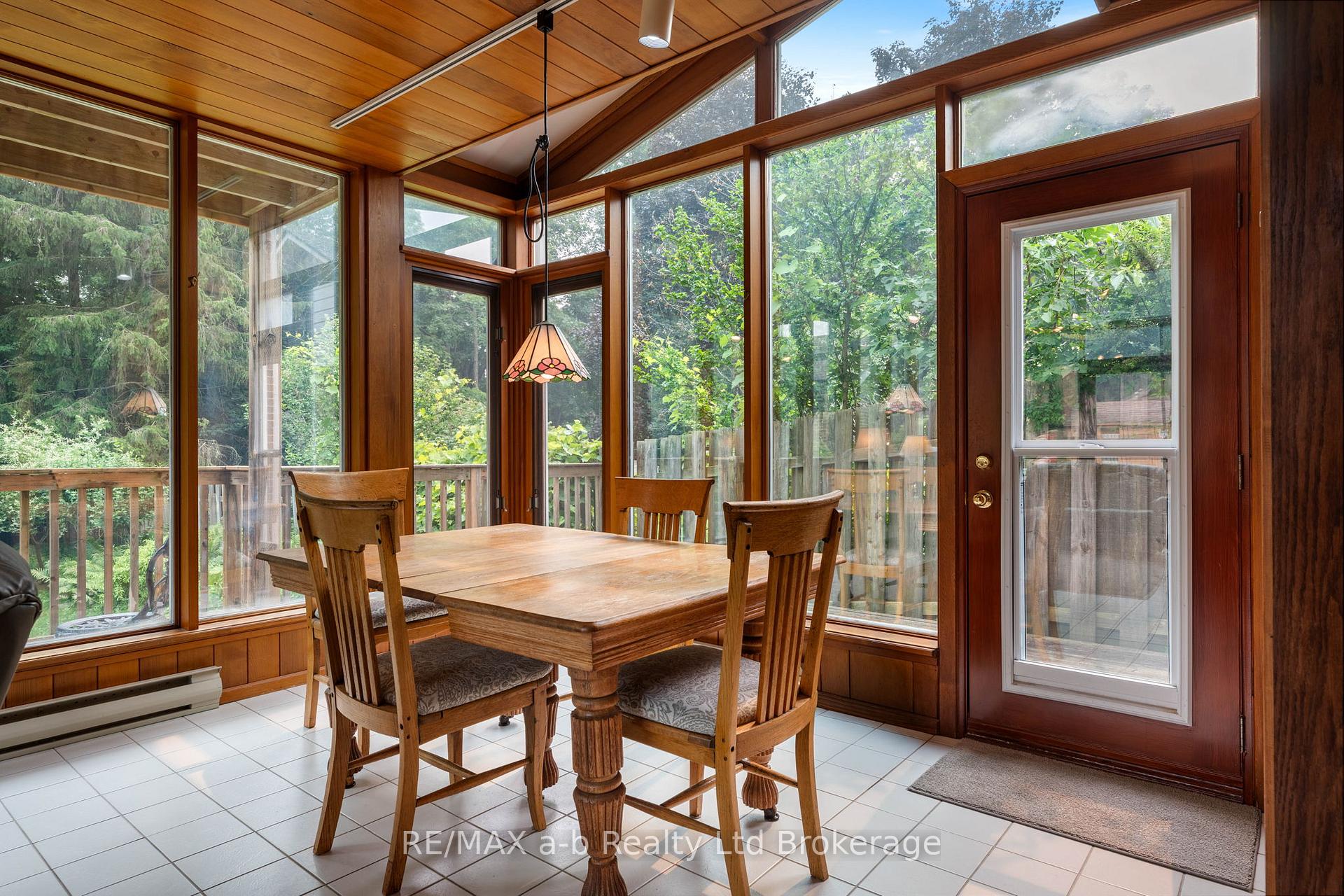 Photo 16 of 13 Segal Drive, Tillsonburg — HOMEH