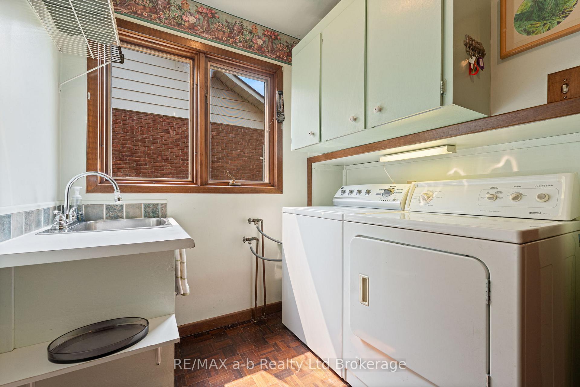 Photo 17 of 13 Segal Drive, Tillsonburg — HOMEH
