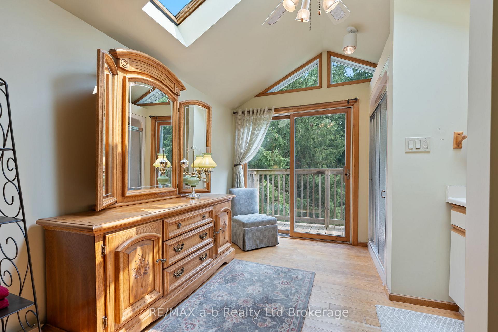 Photo 21 of 13 Segal Drive, Tillsonburg — HOMEH