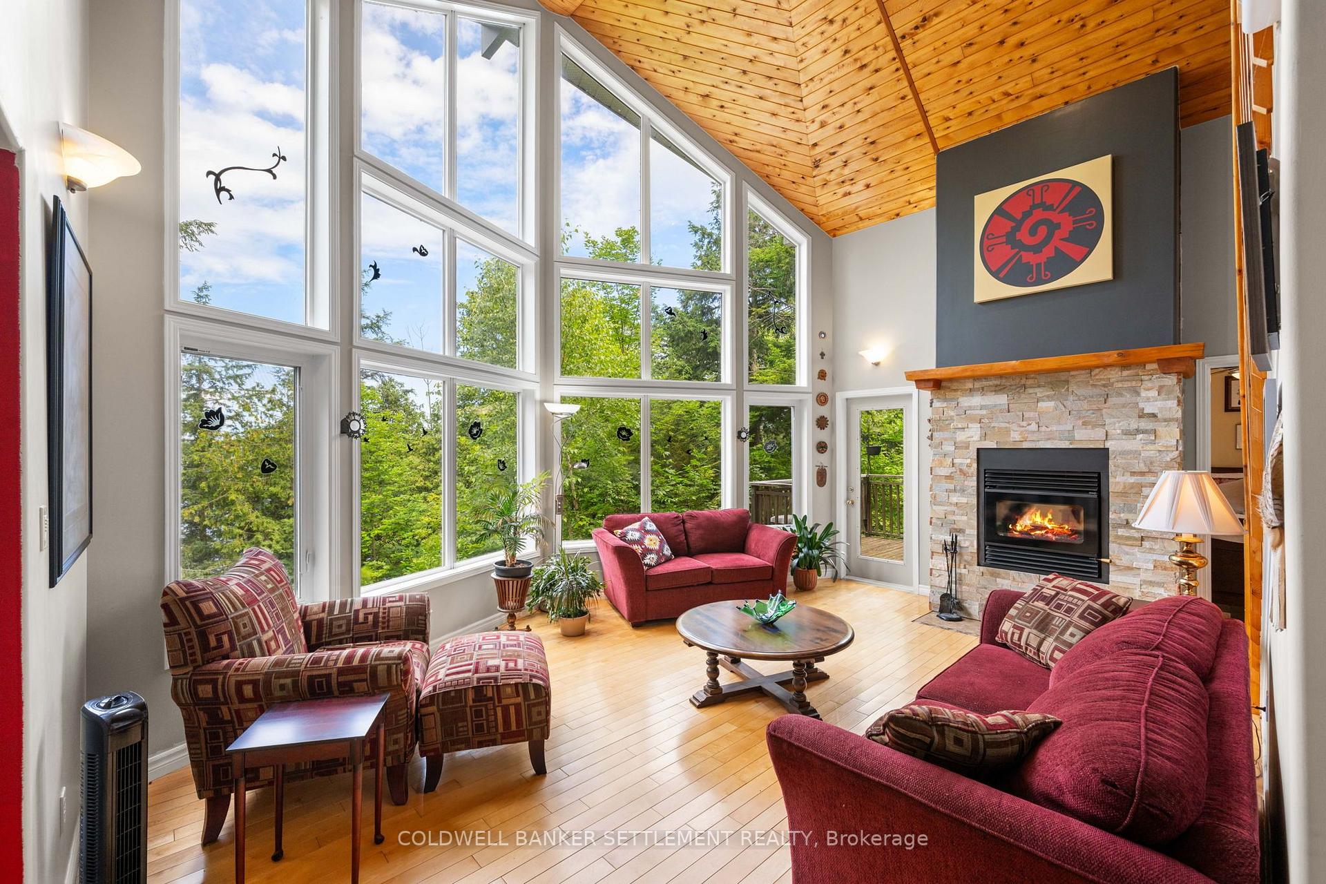 Photo 10 of 812 Douglas Lane, Tay Valley, Bathurst/Burgess & Sherbrooke (South Sherbrooke) Twp — HOMEH