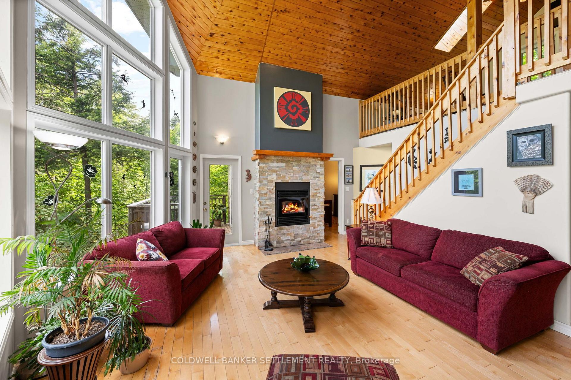 Photo 12 of 812 Douglas Lane, Tay Valley, Bathurst/Burgess & Sherbrooke (South Sherbrooke) Twp — HOMEH