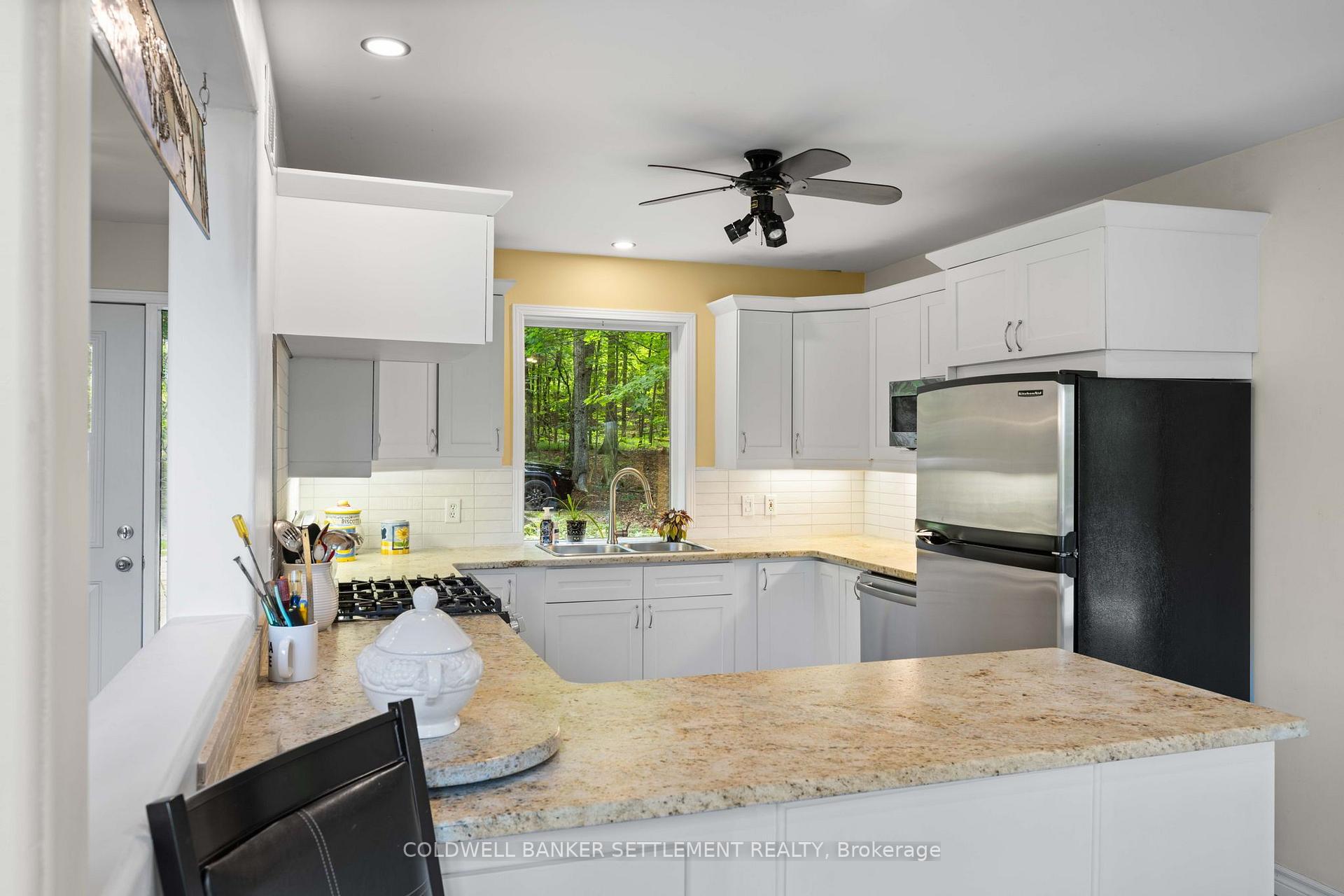 Photo 19 of 812 Douglas Lane, Tay Valley, Bathurst/Burgess & Sherbrooke (South Sherbrooke) Twp — HOMEH