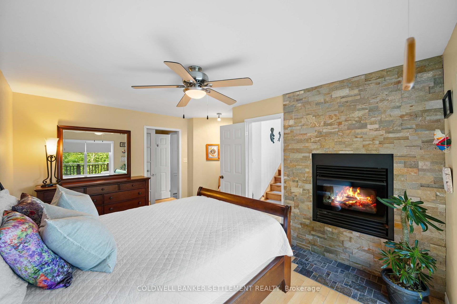 Photo 23 of 812 Douglas Lane, Tay Valley, Bathurst/Burgess & Sherbrooke (South Sherbrooke) Twp — HOMEH