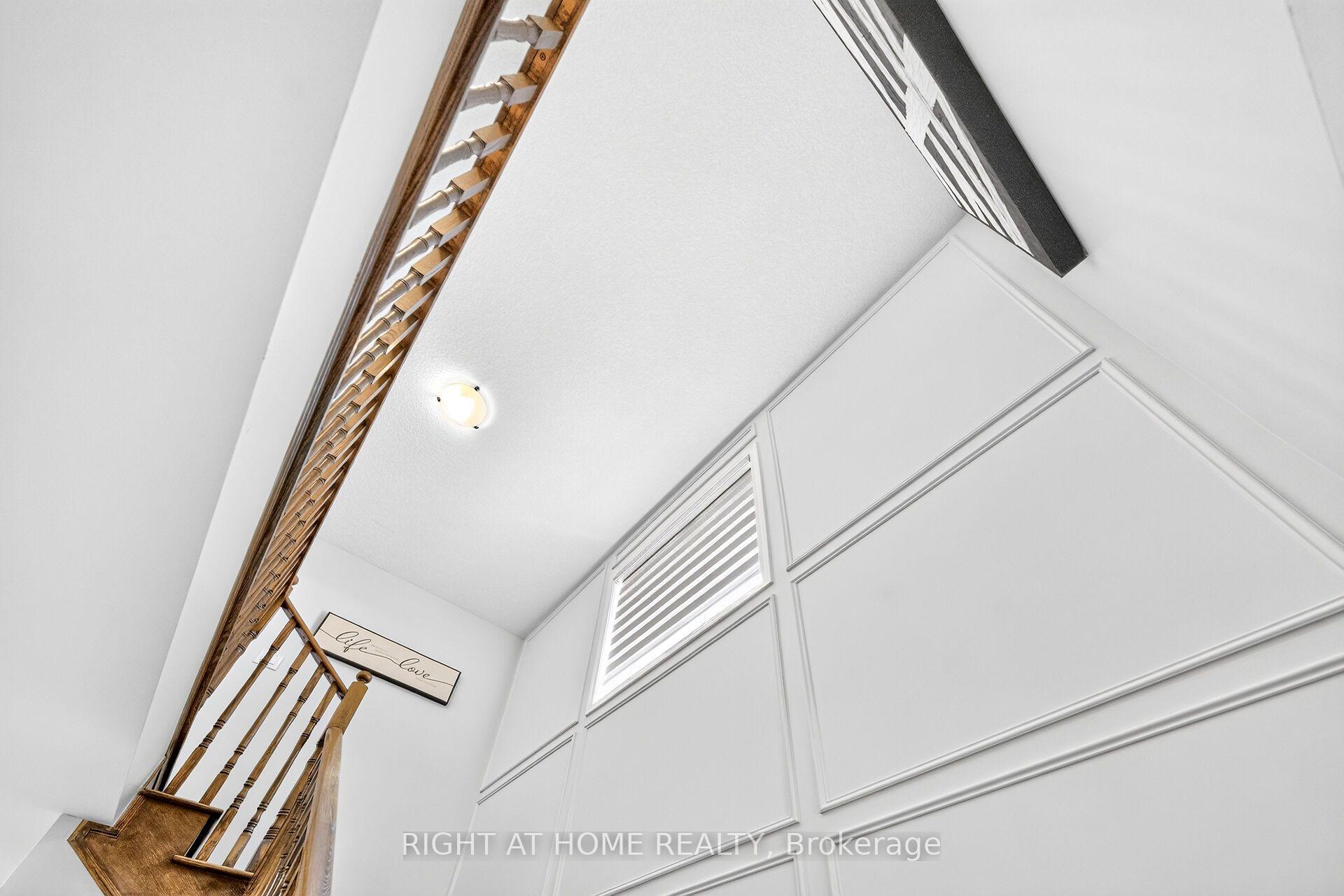 Photo 28 of 31 McCargow Drive, Haldimand — HOMEH